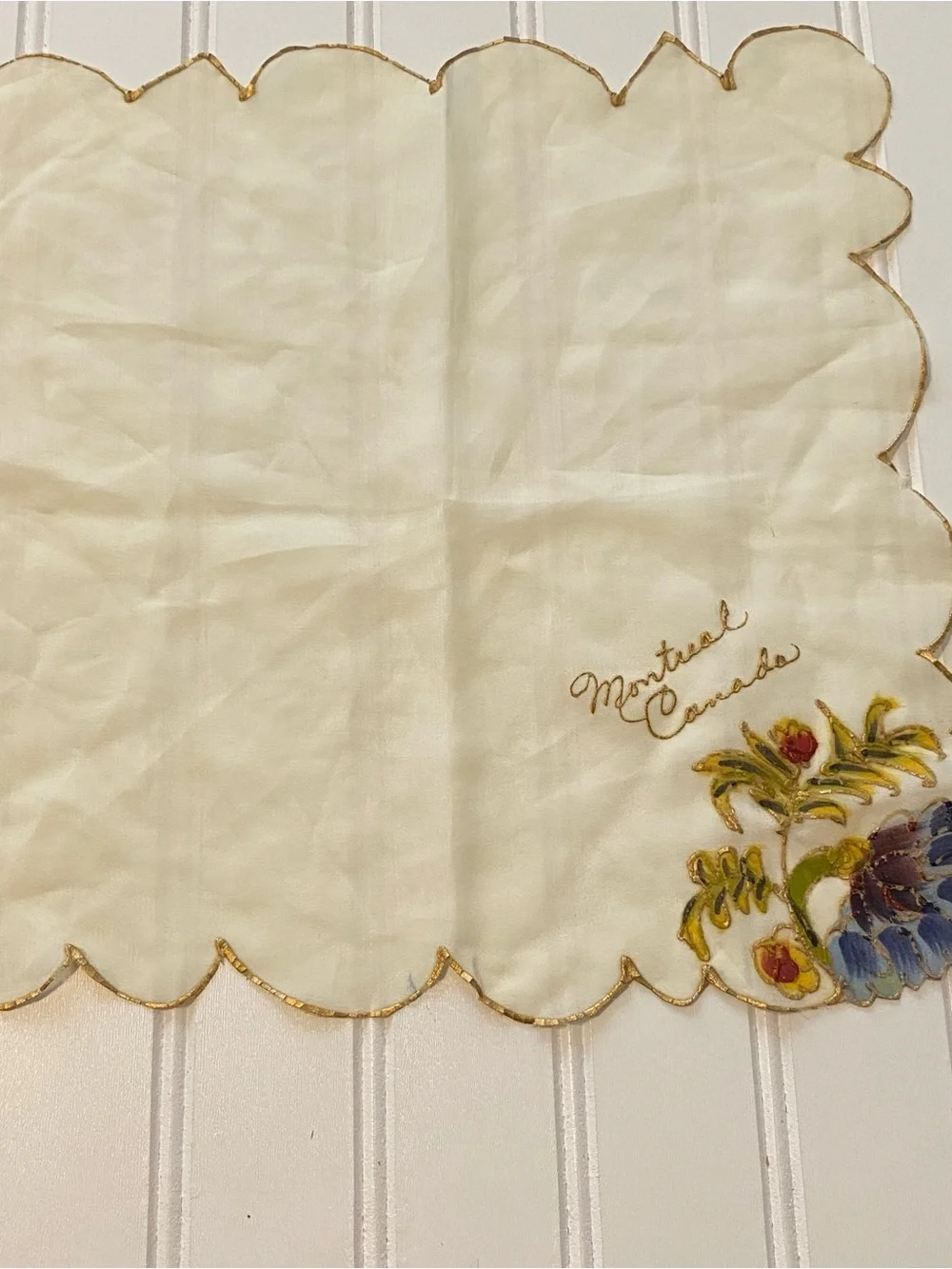 Women’s Cream Floral Embroidered Shortsmntreol Canada collection souvenir